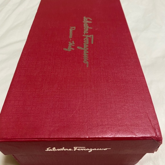Salvatore Ferragamo Varina Slides - Picture 3 of 6